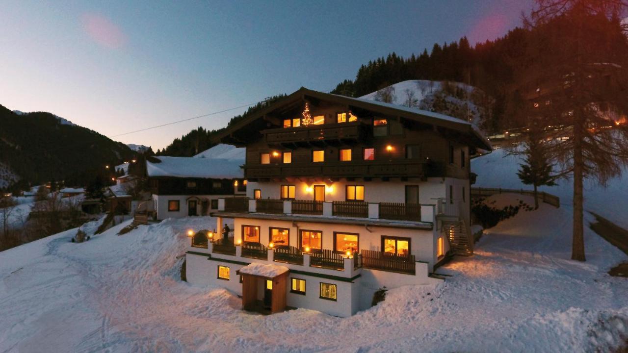 Gaestehaus Standardhaus Saalbach-Hinterglemm Bagian luar foto