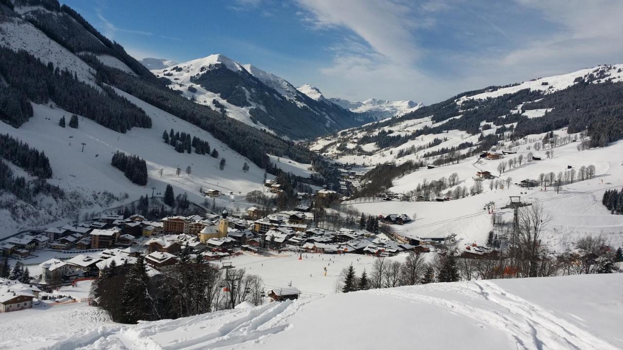 Gaestehaus Standardhaus Saalbach-Hinterglemm Bagian luar foto
