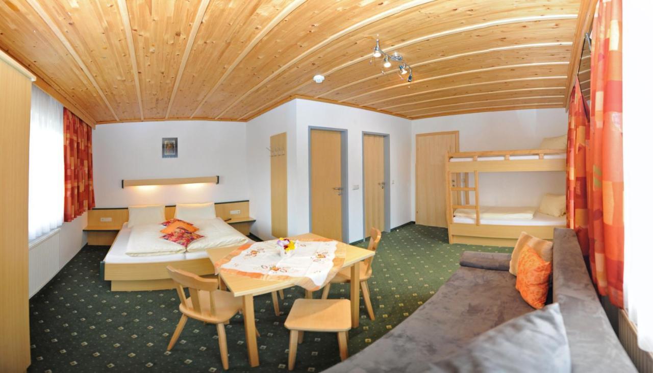 Gaestehaus Standardhaus Saalbach-Hinterglemm Bagian luar foto