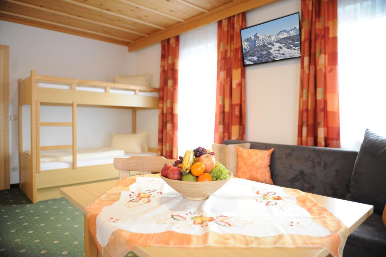 Gaestehaus Standardhaus Saalbach-Hinterglemm Bagian luar foto
